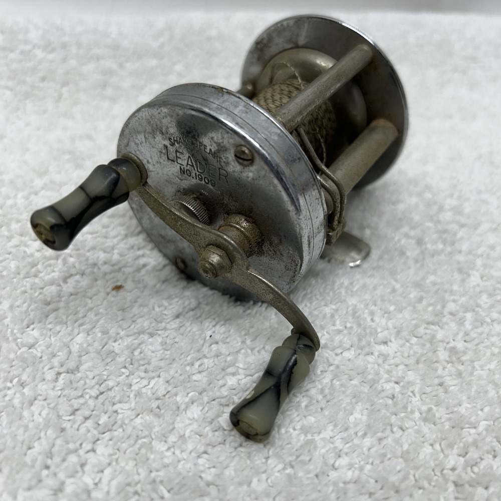 Shakespeare Vintage Leader N0. 1909 Model FD Baitcasting Reel